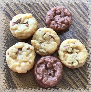 Wax mini chunky cookies