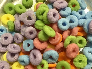 60 small fruit loops/gummy rings