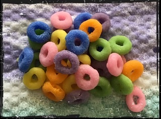 60 small fruit loops/gummy rings